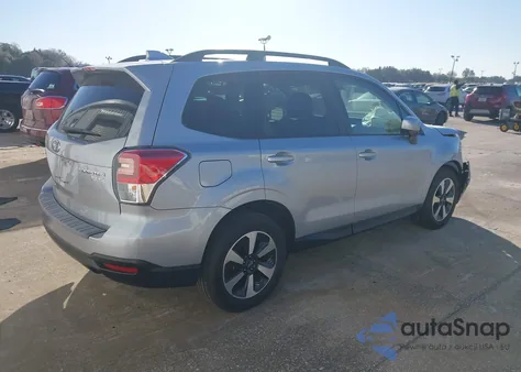 2017 Subaru Forester 2.5I Premium z USA, uszkodzony, nr VIN JF2SJAGC5HH579089